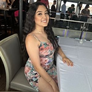 Meet your Posher, Julyssa